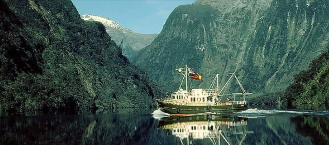 MV Renown: Fiordland National Park
