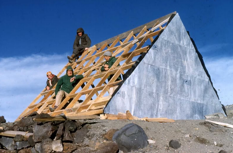 Dome Shelter: Tongariro National Park