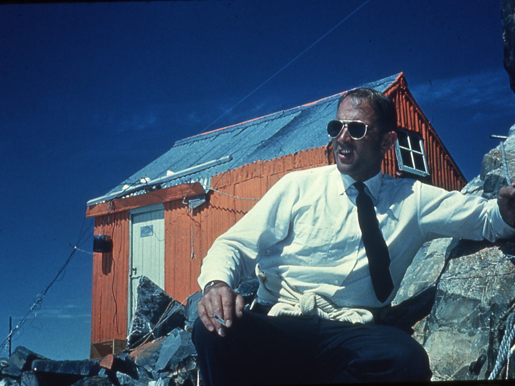 Pioneer Hut 1950s with Mt Cook Airlines pilot Don Middleton