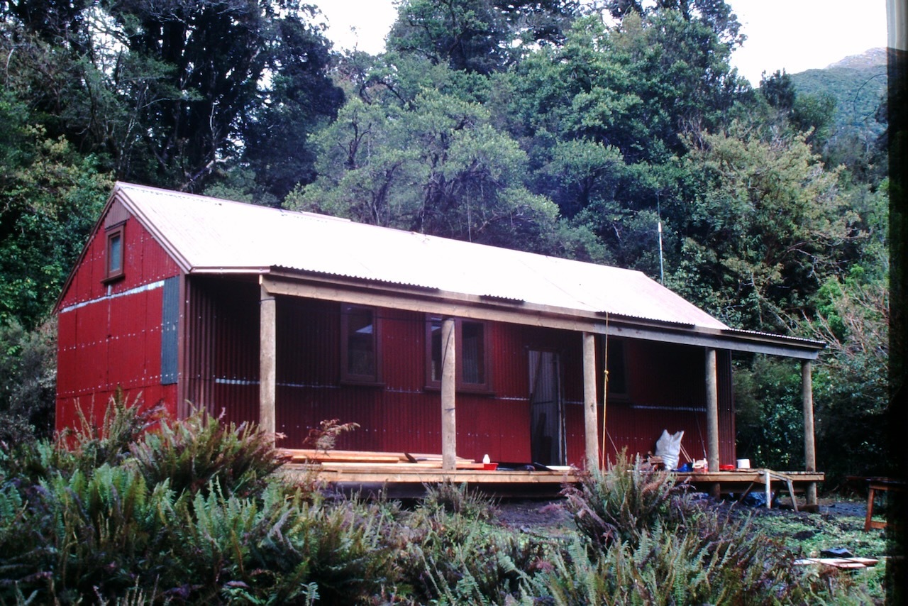 Locke Stream Hut: Arthur's Pass National Park