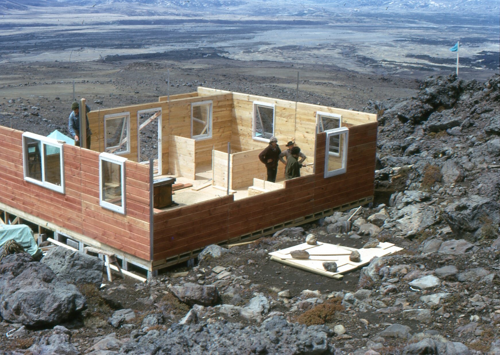 Building Rangipo Hut: Tongariro National Park