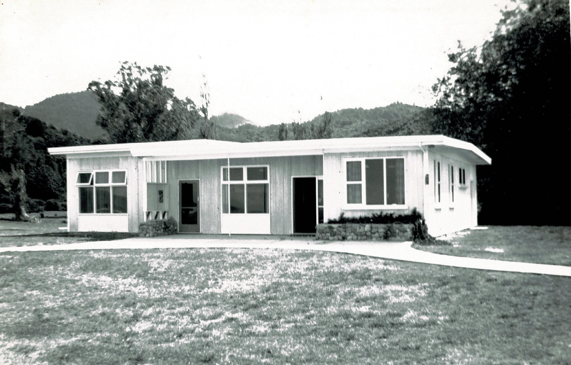 Totaranui Visitor Centre: Abel Tasman National Park