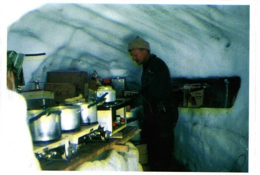 Snow cave, Plateau Hut construction: Aoraki Mount Cook National Park 