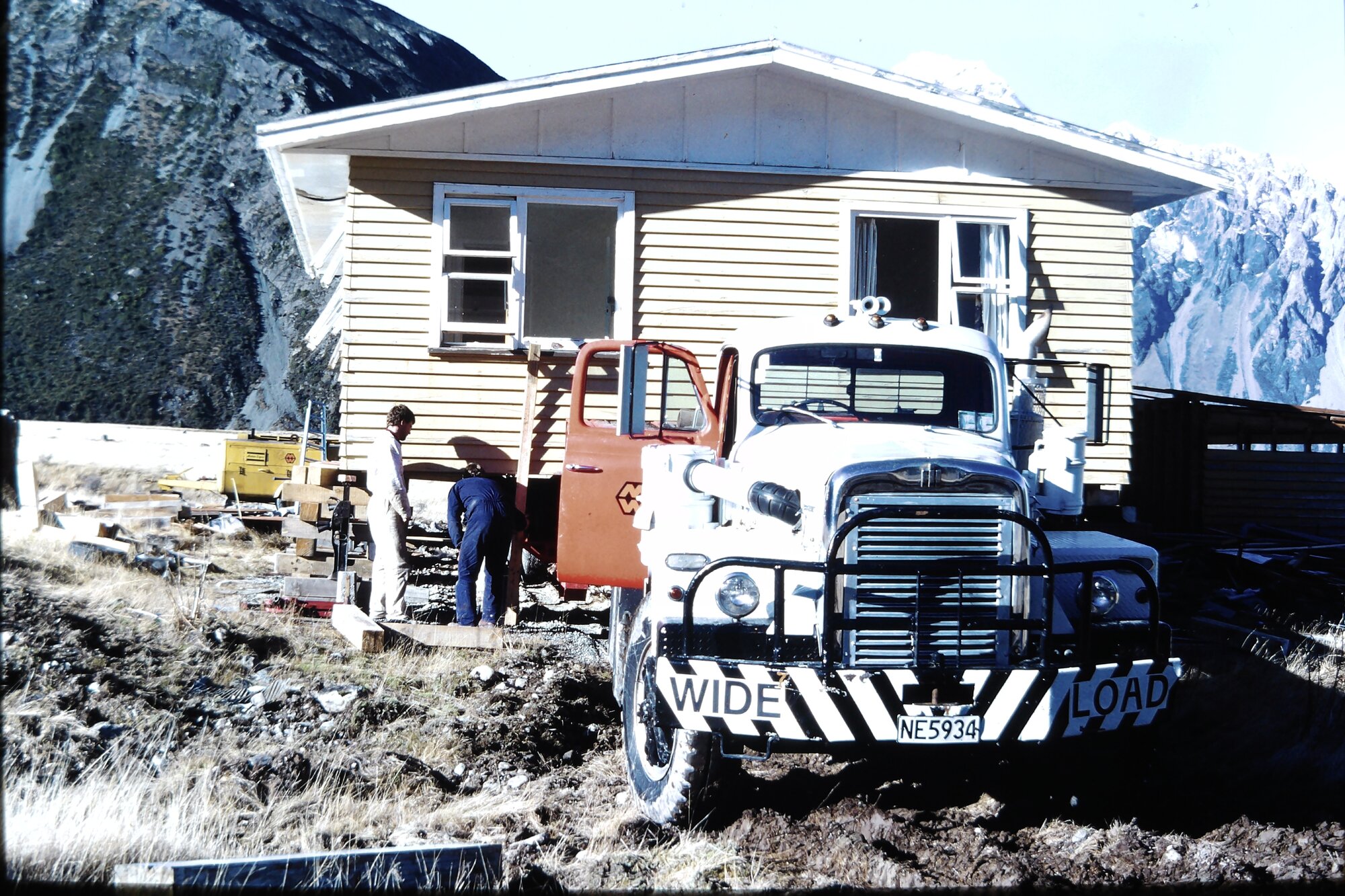Relocating Hooker Houses: Aoraki Mount Cook National Park