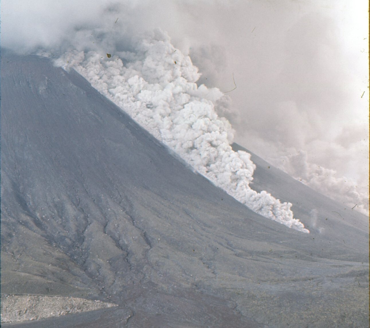 Mount Ngauruhoe 1975