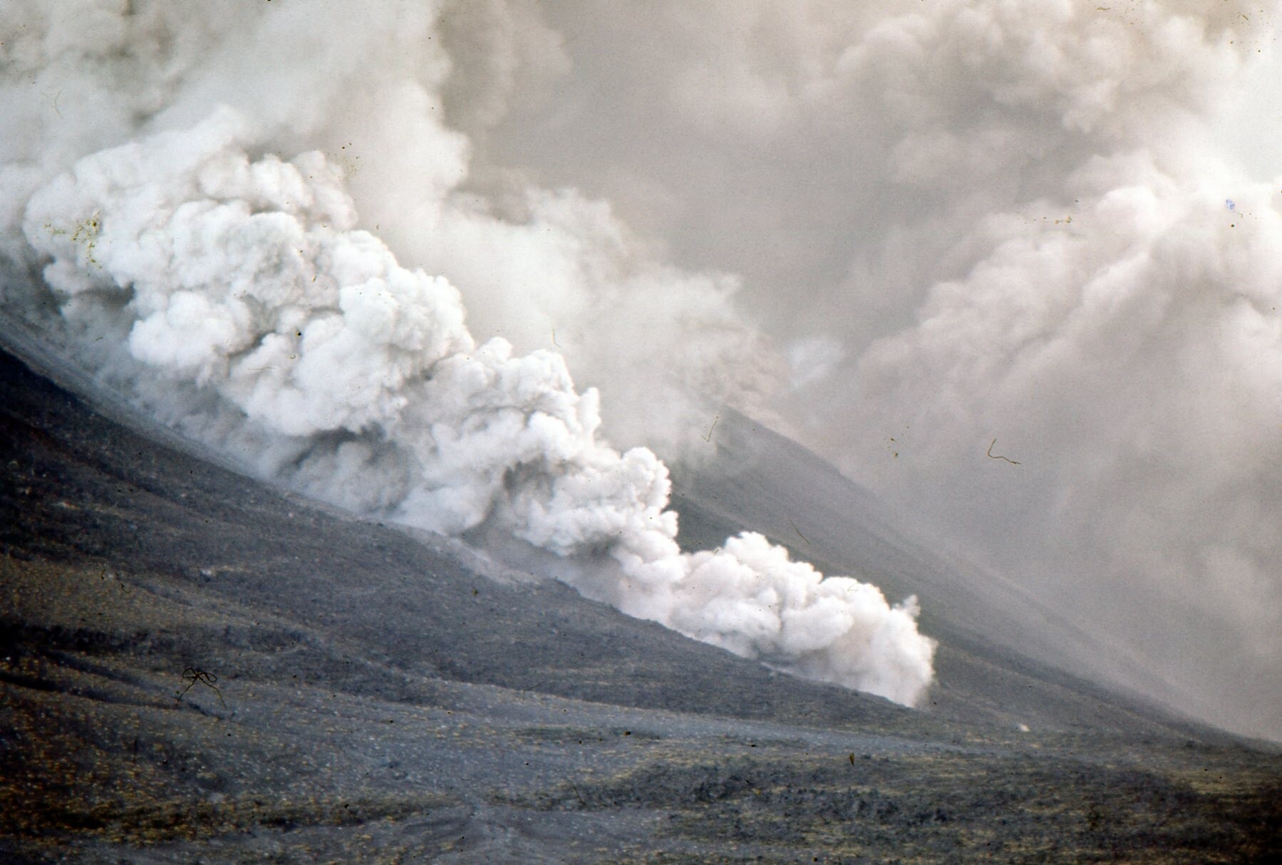Mount Ngauruhoe 1975