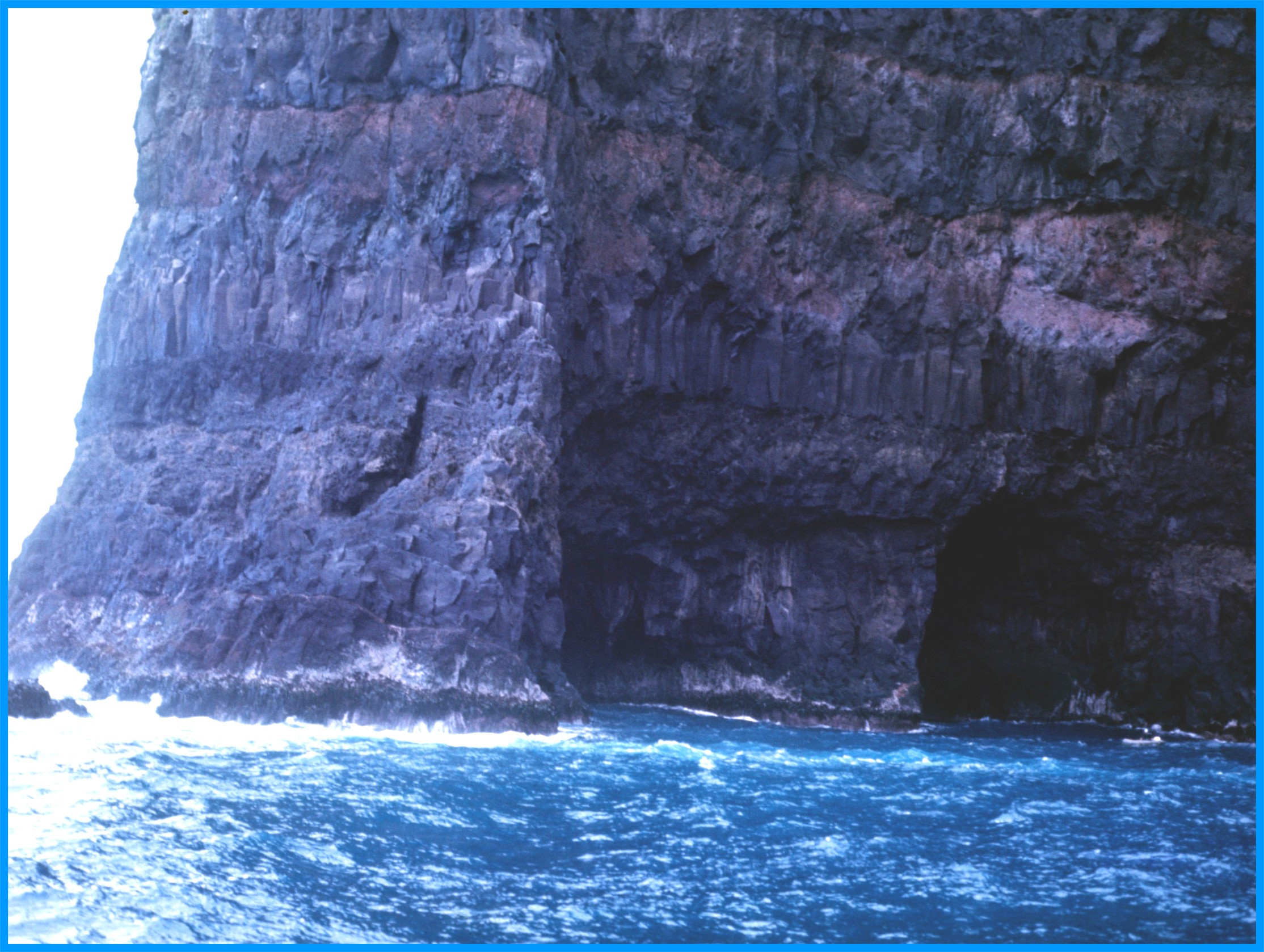Image 12
The infamous cave and the resting place of the General Grant. The dive boat can barely be seen at bottom right.
