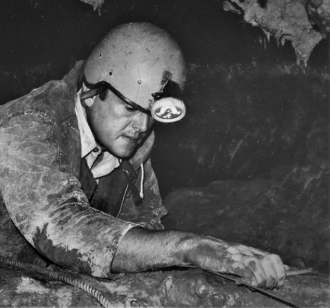 Top of Ladder Pitch: early to mid-1970’s PNG 
Credits: Van Watson
