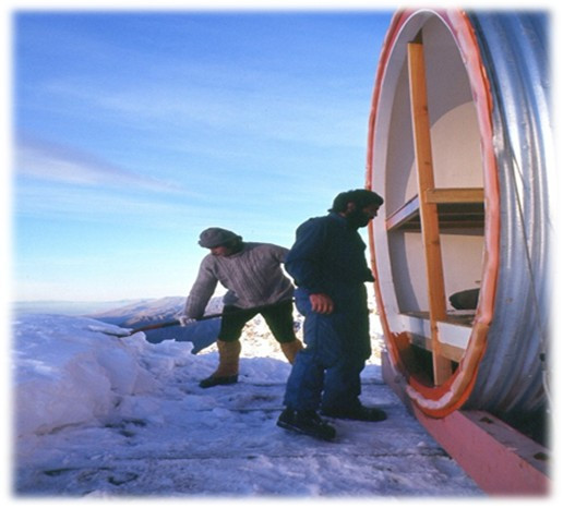 Stuart Thorne & Max Dorfliger during on-site re-construction