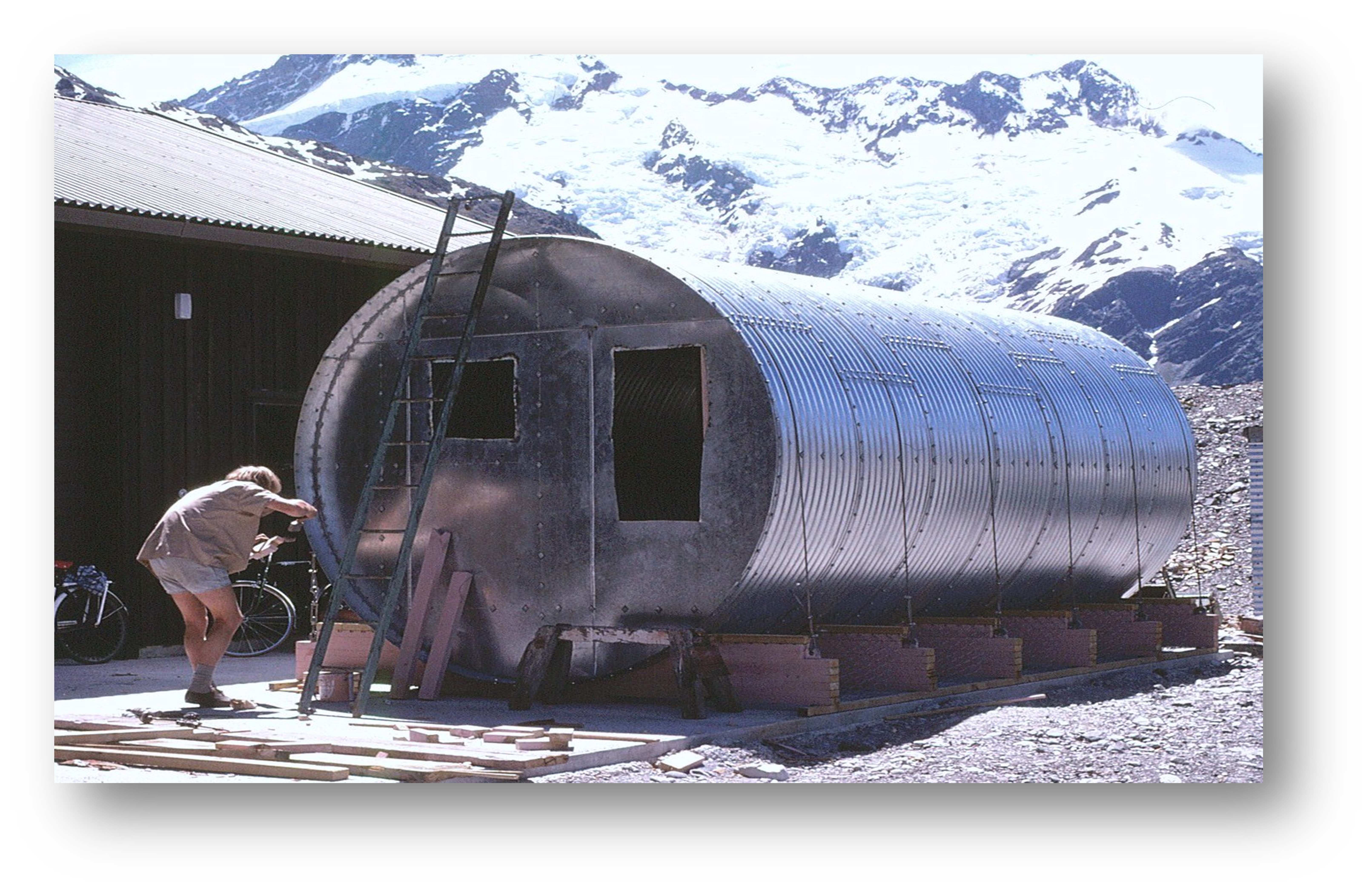 Gardiner Hut barrel under construction at the Workshop Yard.
Photo: Ken Joyce