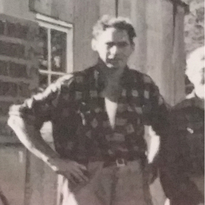 Max White