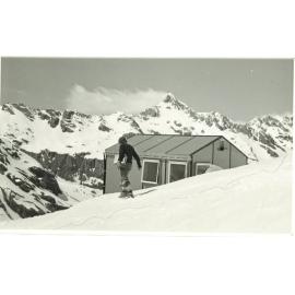 Murchison Hut 1977: Aoraki Mount Cook national Park