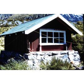 Stocking Stream Shelter: Aoraki Mount Cook National Park
