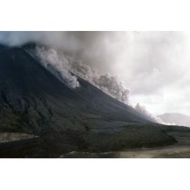 Mount Ngauruhoe 1975